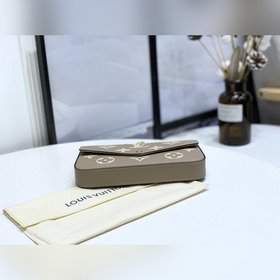 LV Артикул： M69977  Pochette Félicie сумка на цепочке С сумкой и
