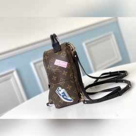 LV Модель M41562 Сумка через плечо с шелкографией Nicolas Ghesqu
