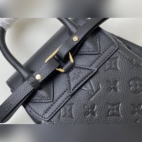 LV Модель M45205 Черный Маленький Рюкзак Изготовлена из мягкой т
