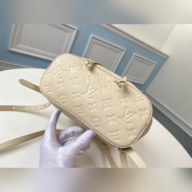 LV Модель M45397 Кремовый белый Большой рюкзак Изготовлен из мяг