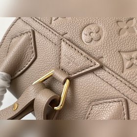 LV Модель M45410 Коричнево-серый Большой рюкзак Изготовлена из м