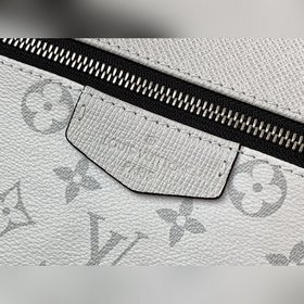LV Модель M30232 Discovery Маленькая сумка через плечо Сочетание