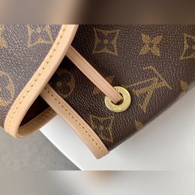 LV Модель M40107 Monogram Сумка через плечо из парусины с назван
