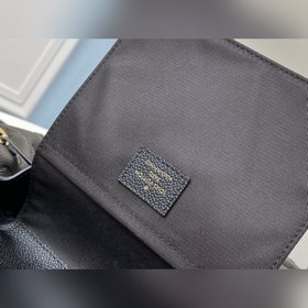 LV Модель M45205 Черный Большой рюкзак Изготовлен из мягкой теля