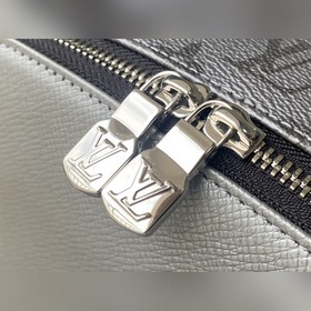 LV Артикул： M30835 Маленькая сумка через плечо Из кожаной коллек