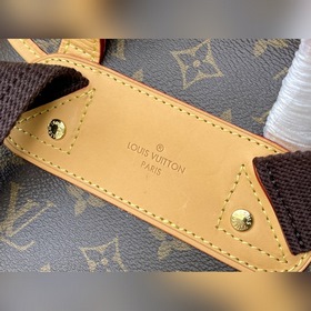 LV Артикул： M40107 Название этой сумкиз парусины происходит от н