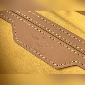 LV Модель： M44460 Подержанная ограниченная серия Рюкзак Джинсовы