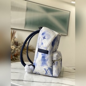 LV Артикул： M45760  Рюкзак Discovery Сумка с классическим дизай