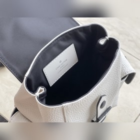 LV Модель： M58495 Синий кожаный рюкзак Christopher XS Это упроще