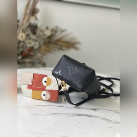 LV Артикул： M80738 Черный рюкзак Tiny В летней коллекции 2021 го
