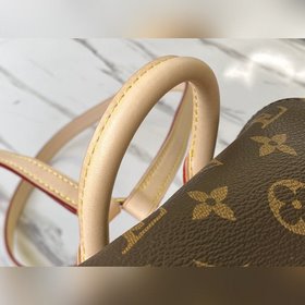 LV Модель： M51137 Маленький Название сумки Monogram из парусины