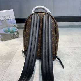 LV Модель M41560 Маленькая сумка Cruise 16 Этот рюкзак, который п