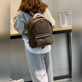 LV модель M41561 средний рюкзак Cruise 16 Этот рюкзак, который п