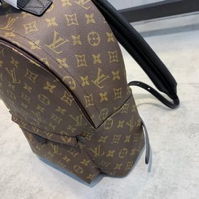 LV модель M41561 средний рюкзак Cruise 16 Этот рюкзак, который п