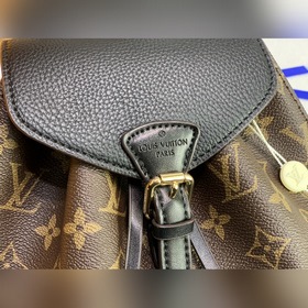 LV mini Louis Vuitton представил в зимней коллекции 2020 рюкзак M