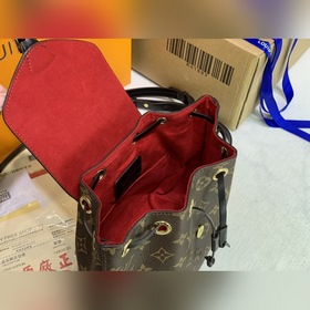 LV mini Louis Vuitton представил в зимней коллекции 2020 рюкзак M
