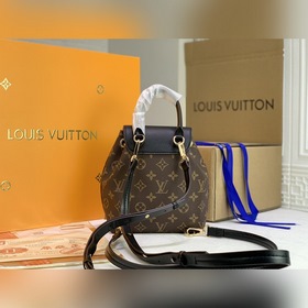 LV mini Louis Vuitton представил в зимней коллекции 2020 рюкзак M