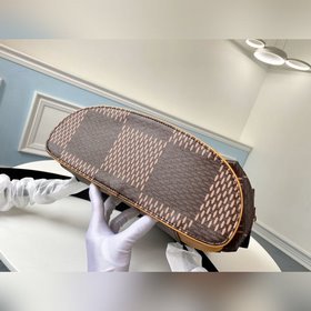 LV Модель M45341 Рюкзак из совместной коллекции NIGO Новинка ос