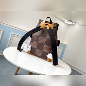 LV Модель M45341 Рюкзак из совместной коллекции NIGO Новинка ос