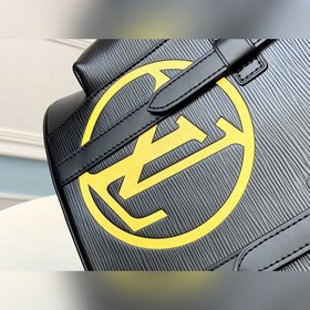 LV Модель M55138 Christopher, небольшая сумка через плечо Элега