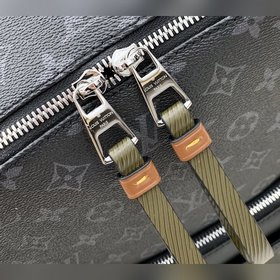 LV Модель M45218 Рюкзак Apollo Изготовлен из мягкой ткани с пок