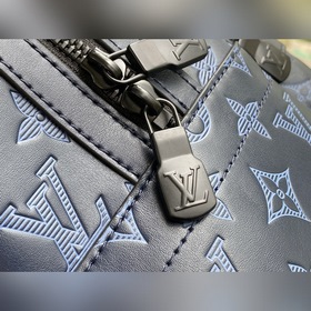 LV Модель： M45728 Рюкзак Sprinter Изготовлена из кожи Monogram S