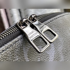 LV Артикул： M57274  Discovery Маленькая сумка через плечо Изгот