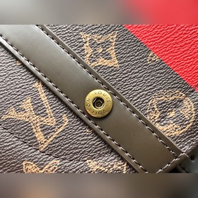 LV Артикул： M59662  Christopher, небольшая сумка через плечо Эт