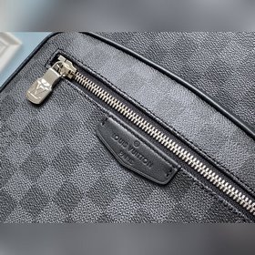 LV Артикул： M40365 Рюкзак Josh Сумка с характерными элементами