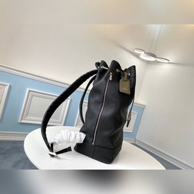 LV Рюкзак Noé Артикул： M55171 В 1932 году Гастон создал сумку S