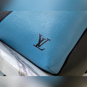 LV Модель： M30735 Черный синим Discovery Маленькая сумка через п