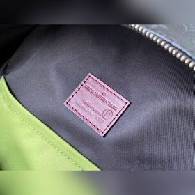 LV Рюкзак с множественными карманами Артикул： M45455  Вирджил А