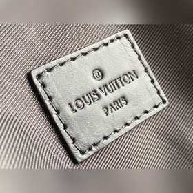 LV Артикул： M57079 Рюкзак Aerogram — это элегантный инновационн