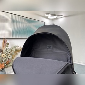 LV Артикул： M57079 Рюкзак Aerogram — это элегантный инновационн