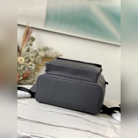 LV Артикул： M57079 Рюкзак Aerogram — это элегантный инновационн