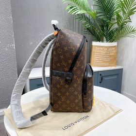 LV Артикул： M57965 Рюкзак Discover с винтажным принтом Рюкзак D