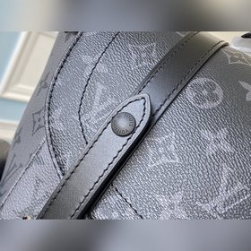 LV Модель M45419 Christopher Рюкзак Изготовлен из элегантного по