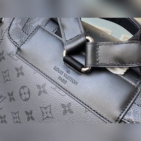 LV Модель M45419 Christopher Рюкзак Изготовлен из элегантного по