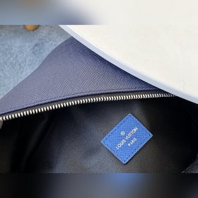 LV Модель M30359 Discovery Рюкзак Сумка украшена штампом из глубо