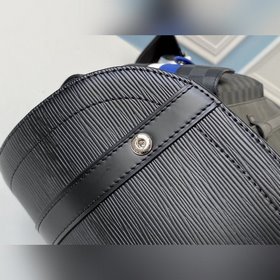 LV Модель M41379 Черный с волнистым узором CHRISTOPHER Маленькая 