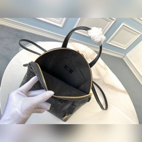 Рюкзак LV Moon, модель M44945 Николя Гескьер, вдохновленный клас