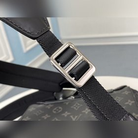 LV Модель N41379 Черный с цветочным узором Christopher Маленькая 