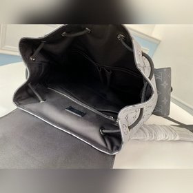 LV Модель M43735 Серебристый CHRISTOPHER Маленькая сумка через пл