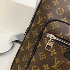 LV Модель M41530 JOSH Рюкзак Свежий дизайн и лаконичный стиль. Из