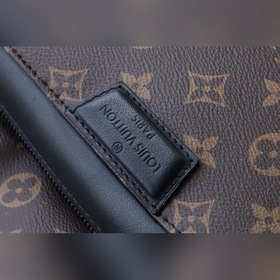 Рюкзак LV Модель： M57965 Старый шрифт (буквы) Эта сумка из осенне