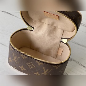LV Артикул： M44496 mini MINI косметичка Элегантный внешний вид, 
