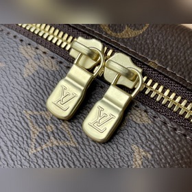 LV Артикул： M44496 mini MINI косметичка Элегантный внешний вид, 
