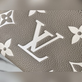 LV Артикул： M45951 Серия косметичек с шелкографией в цвете абрик