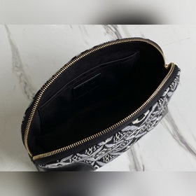 LV Артикул： M69991 Косметичка Изготовлена из ткани с узором Sin