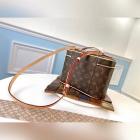LV Артикул： M42265 Большая косметичка Независимо от того, носит